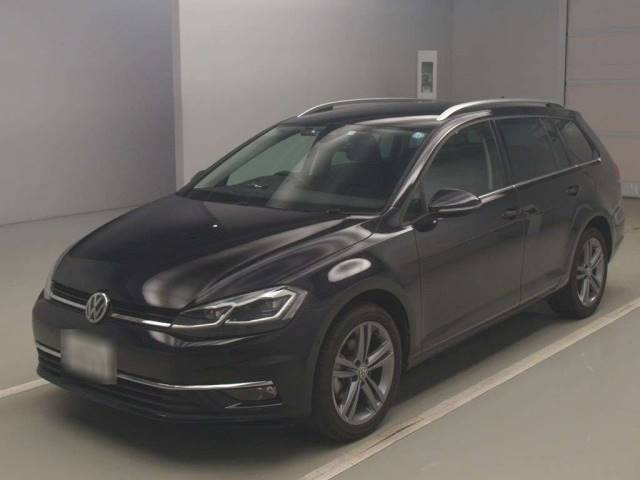 81016 VOLKSWAGEN GOLF VARIANT AUCHP 2019 г. (TAA Kantou)